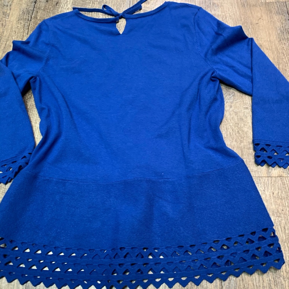TALBOTS PULLOVER LATTICE DETAIL TIE BACK TOP
